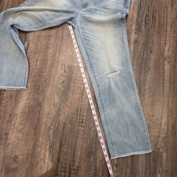 Levi's Signature High Rise Ankle Straight Jeans Size 8 Light Blue Distressed NWT - Picture 12 of 14